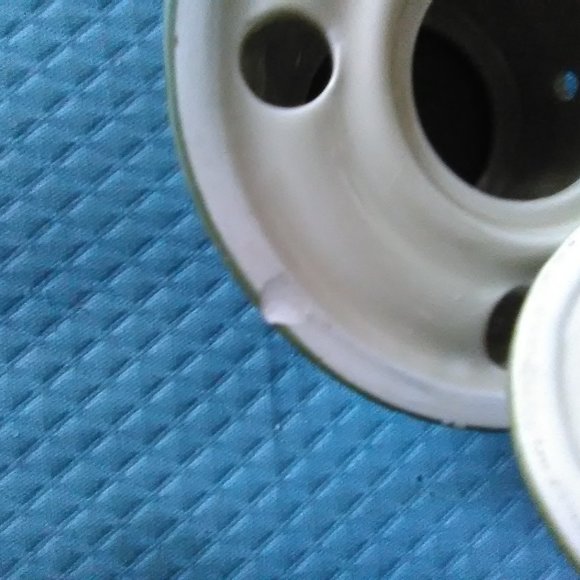 Sunflower Candleholder with Shade - Picture 8 of 12